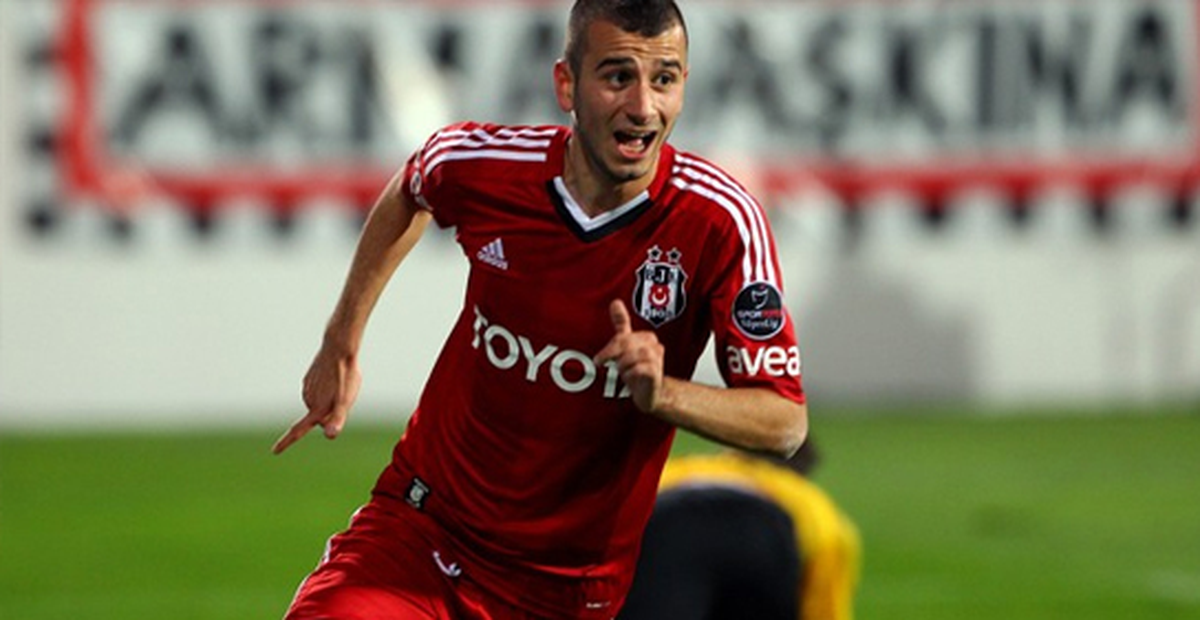 Oğuzhan Özyakup, Bursaspor Maçında Sakatlandı