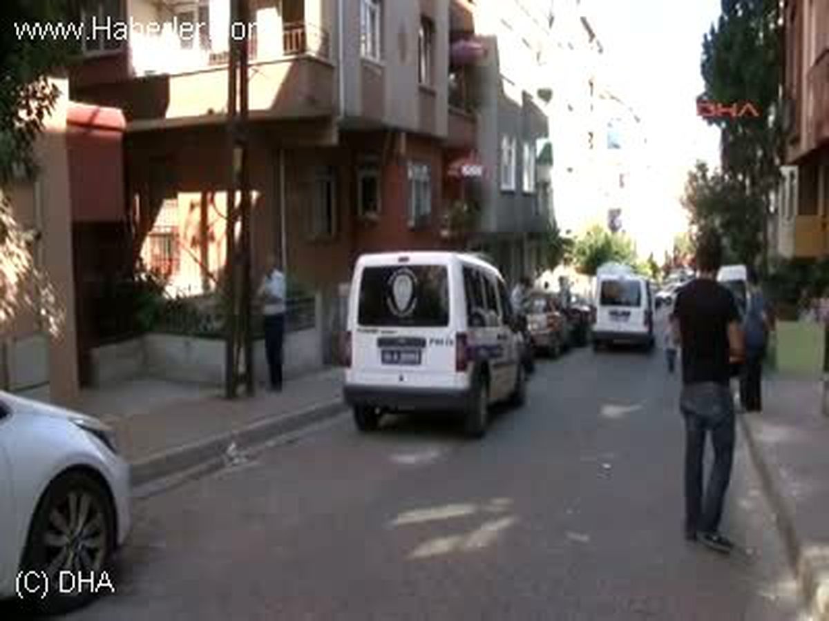Silahlı Kavgada Sokakta Oynayan Çocuk Yaralandı