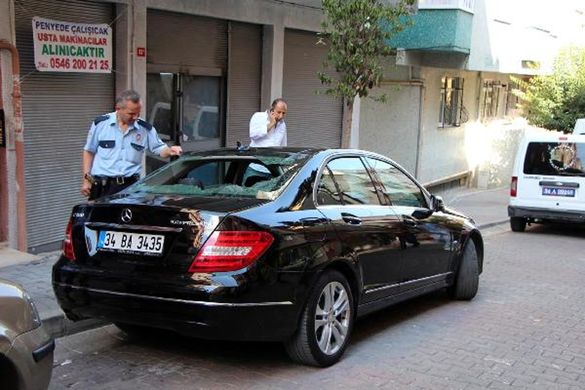 Silahlı Park Kavgasında Sokakta Oynayan Çocuk Yaralandı
