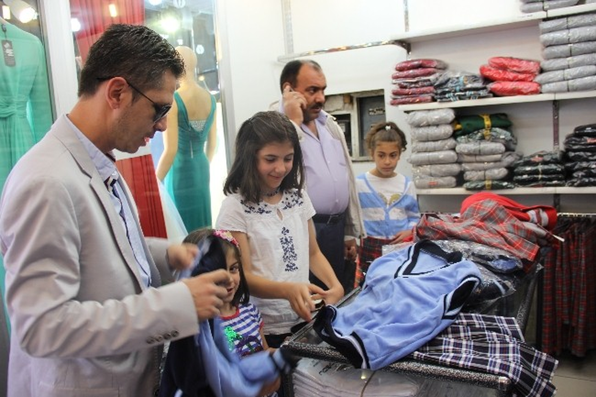Velilerin Son Gün Okul Kıyafeti Telaşı