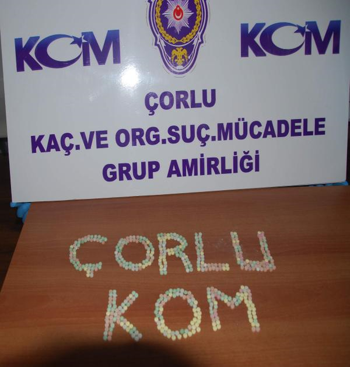 2 Kişi 480 Uyuşturucu Hapla Yakalandı
