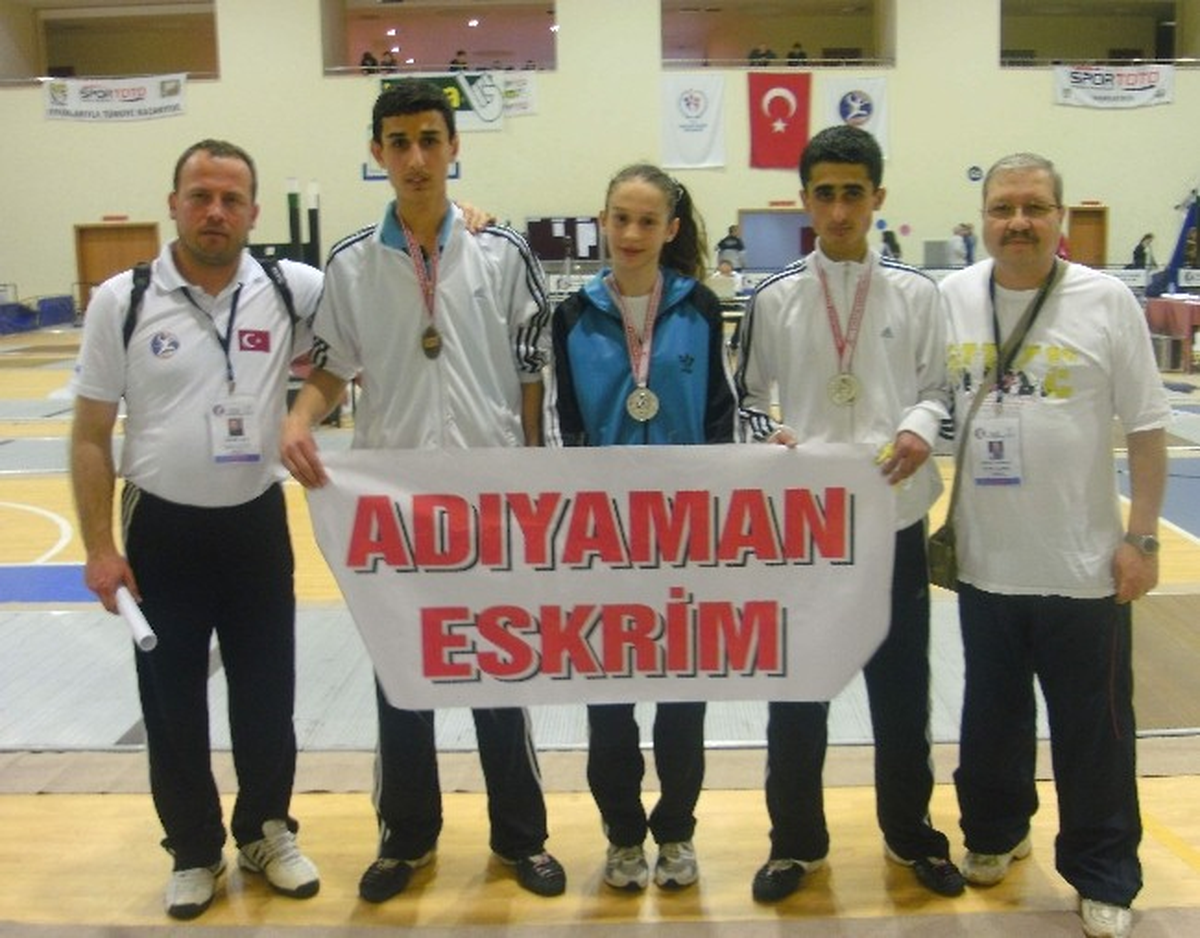 Adıyamanlı Eskrimciler Almanya\'ya Gidiyor