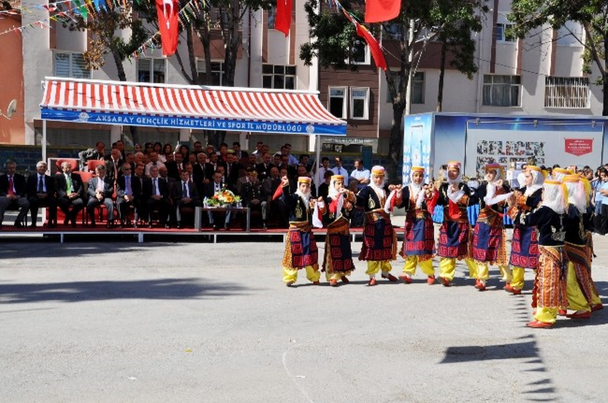 Aksaray\'da Ders Zili Çaldı