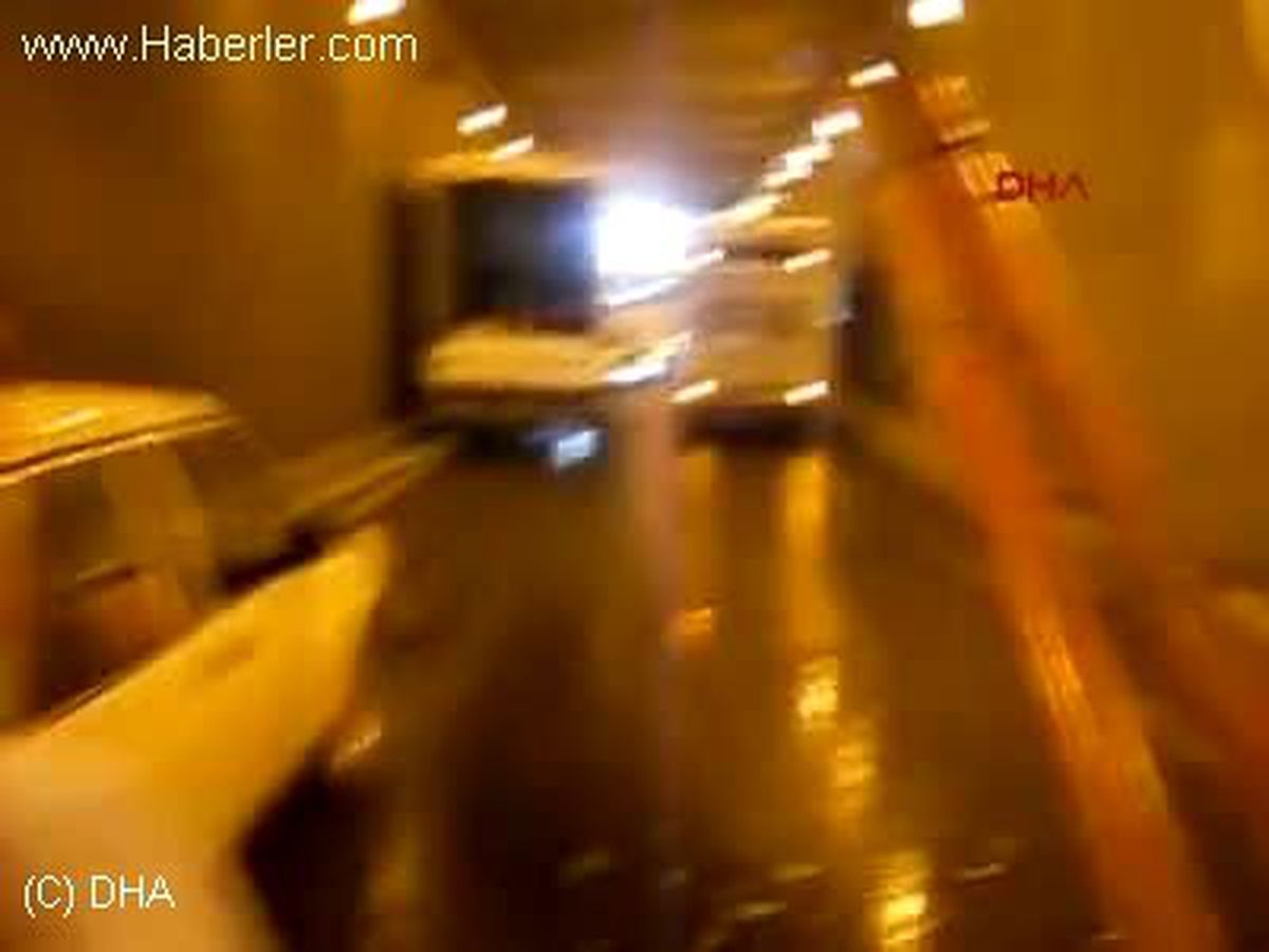 Antalya\'da Alt Geçitte Görülmemiş Kaza