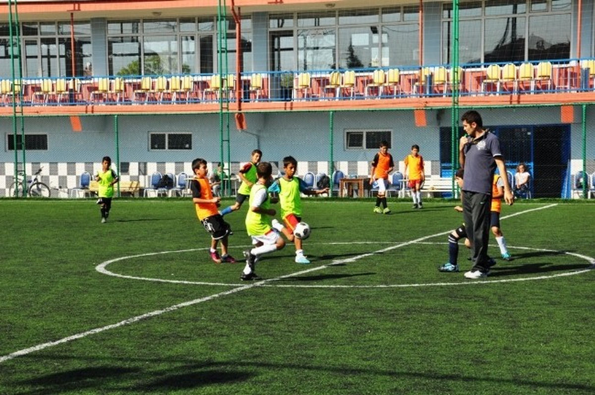 Düzce\'de Geleceğin Futbolcuları Yetişiyor