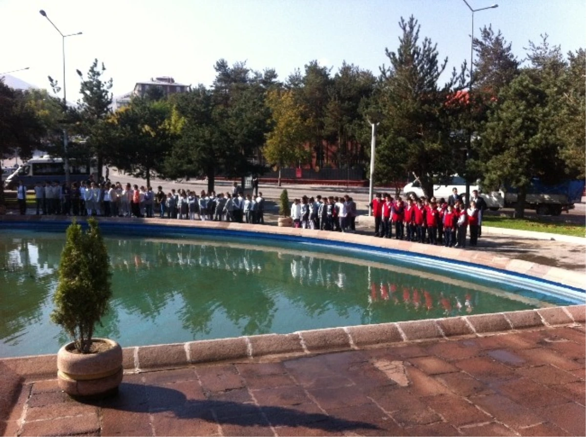 Erzurum \'Da İlk Ders Zili Çaldı