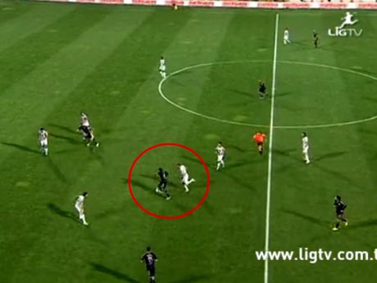 Fernandes\'ten Bursaspor Maçında 16 Saniyede 6 Çalım