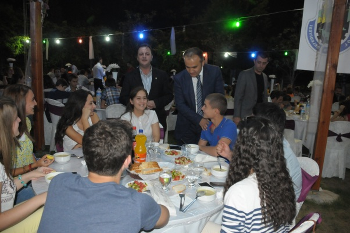 Festivale Katılan Derneklere Yemekli Teşekkür