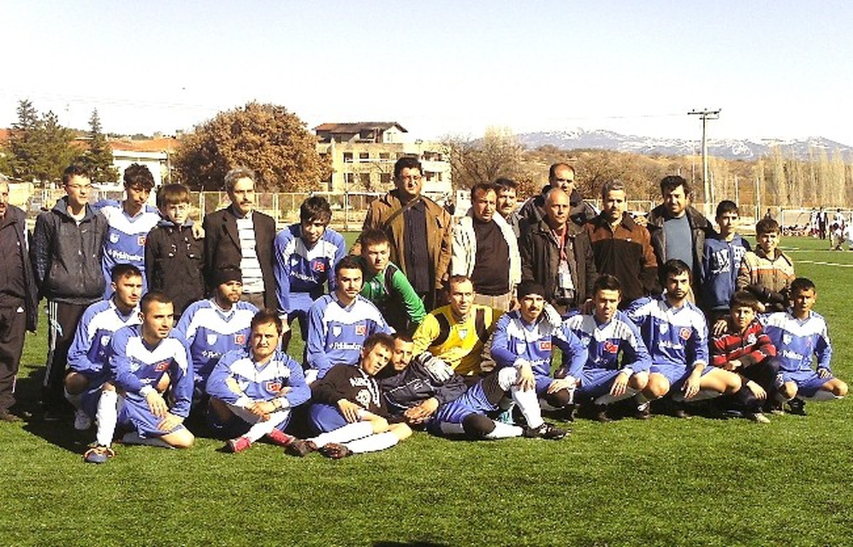 Gediz\'de Futbol 1.amatör Lig 2013-2014 Sezonu Açıldı