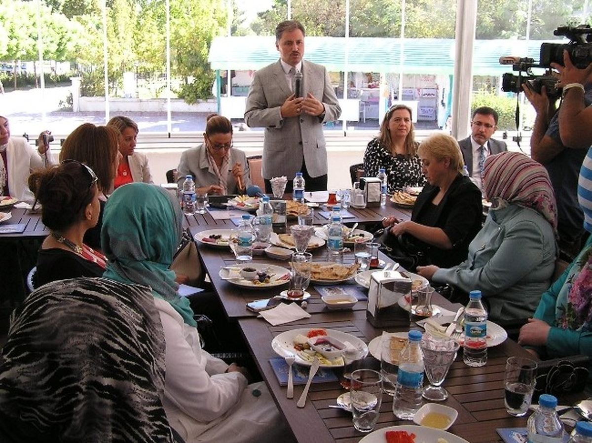 \'Kadın Dostu Kentler Projesi\' İstişare Toplantısı Yapıldı