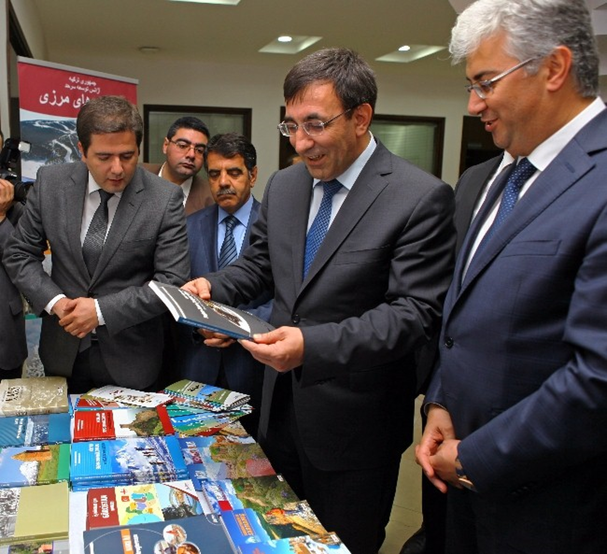 Kalkınma Bakanı Cevdet Yılmaz Serka\'yı Ziyaret Etti