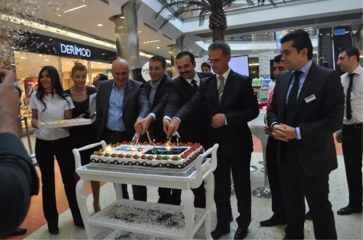 Ninova Park\'ta 2. Yıl Coşkusu