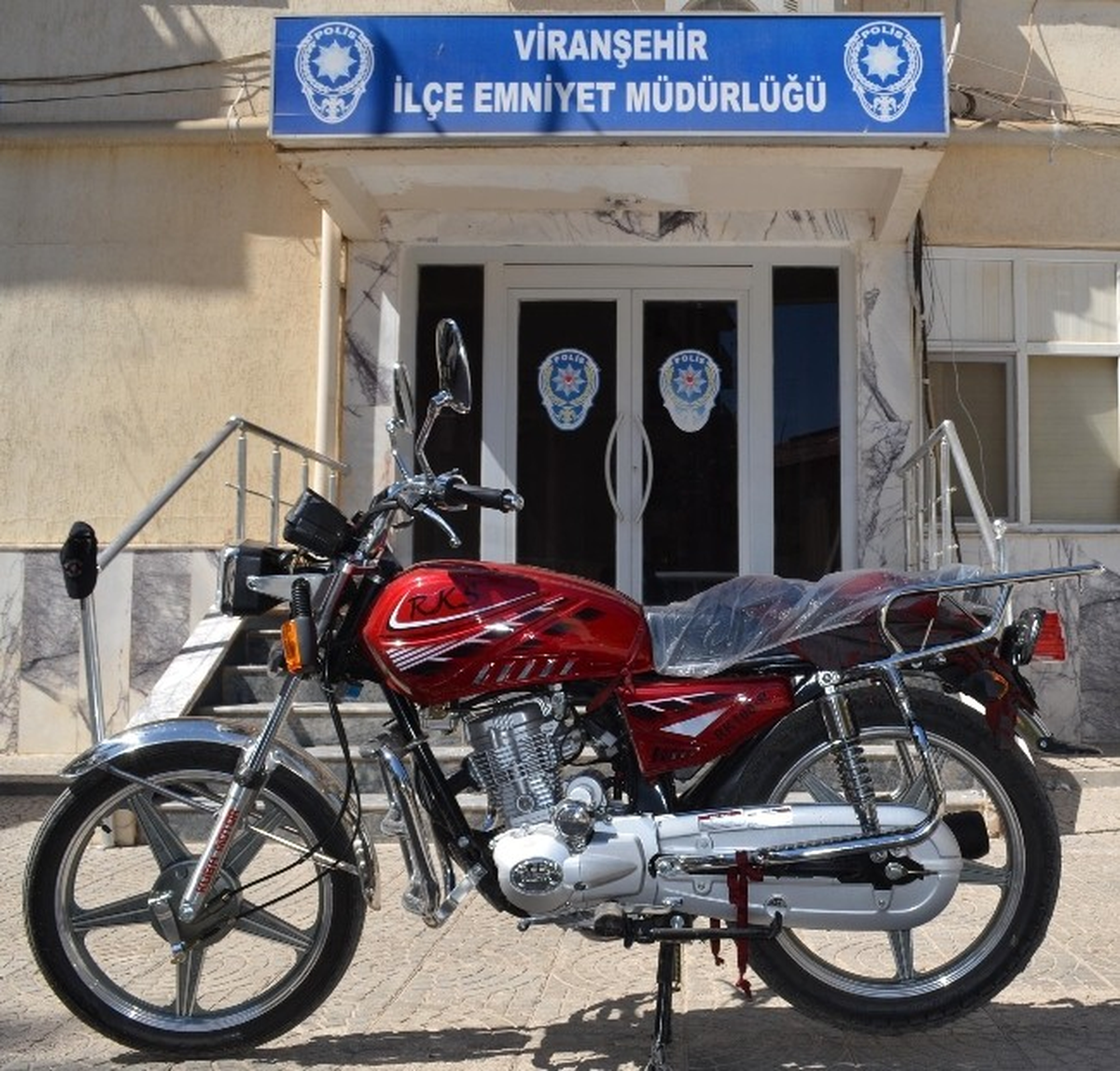 Şanlıurfa\'da Çalınan Motosiklet Viranşehir\'de Bulundu