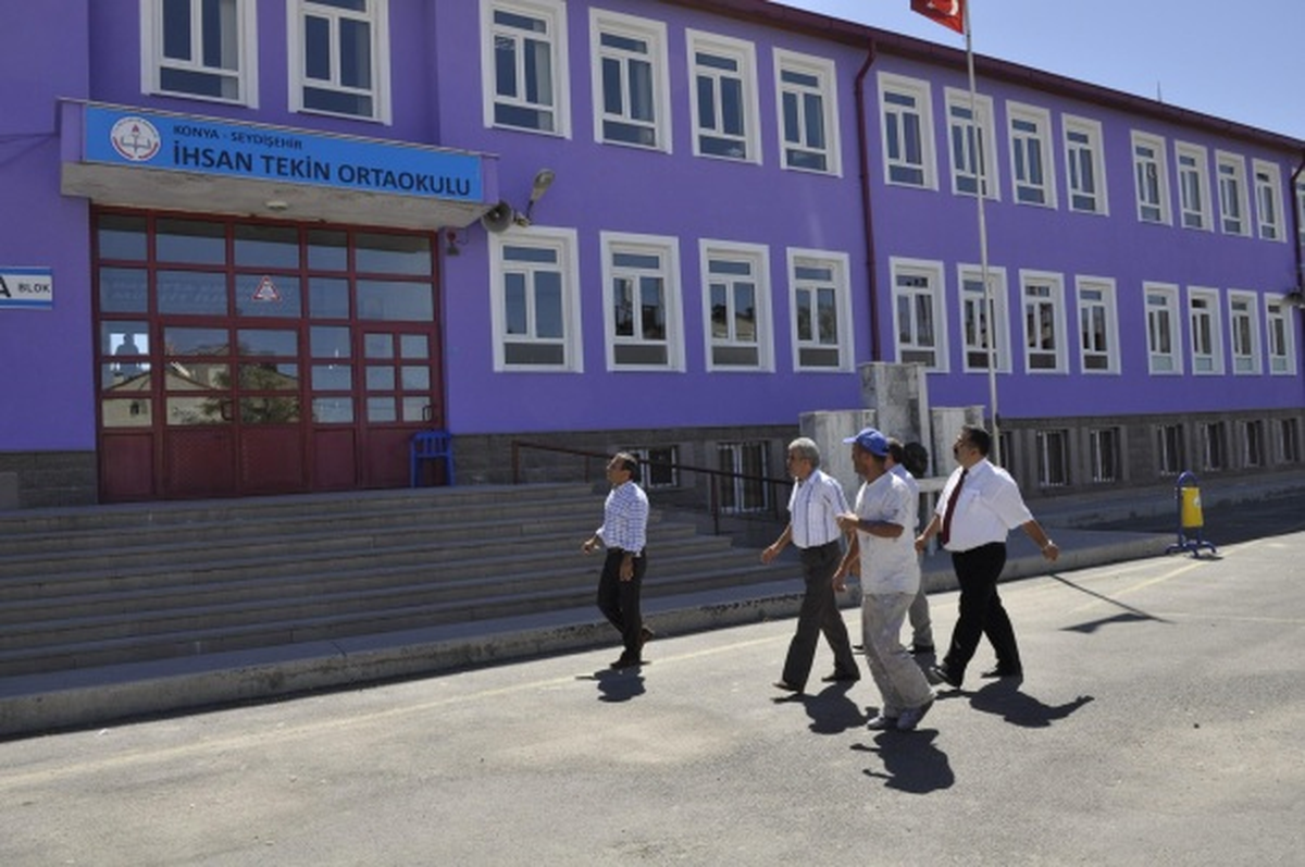 Seydişehir\'de Devlet-Vatandaş İşbirliği İle Okullara El Değdi