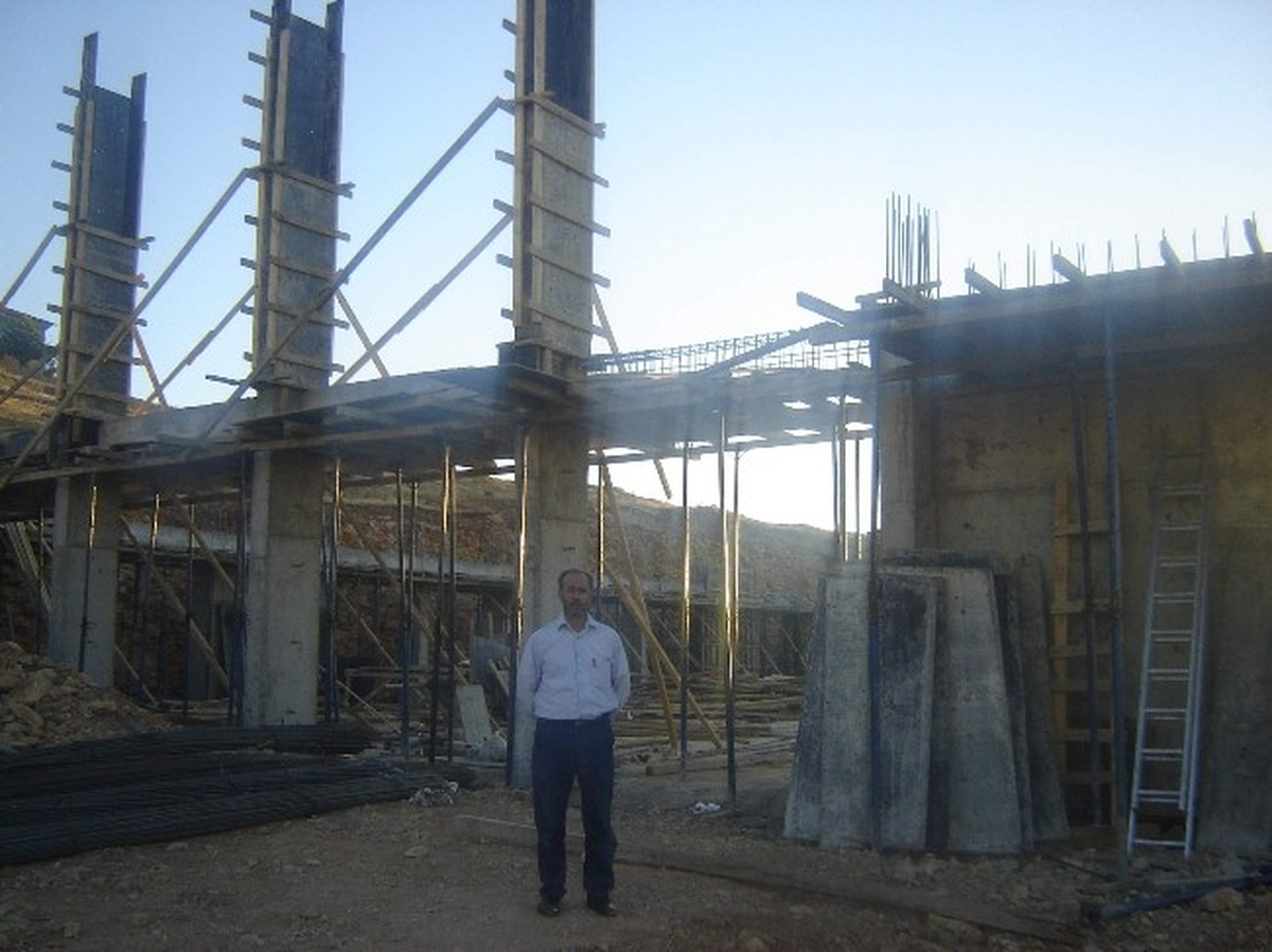 Tecde Spor Kompleksi İnşaatına Yeniden Başlandı