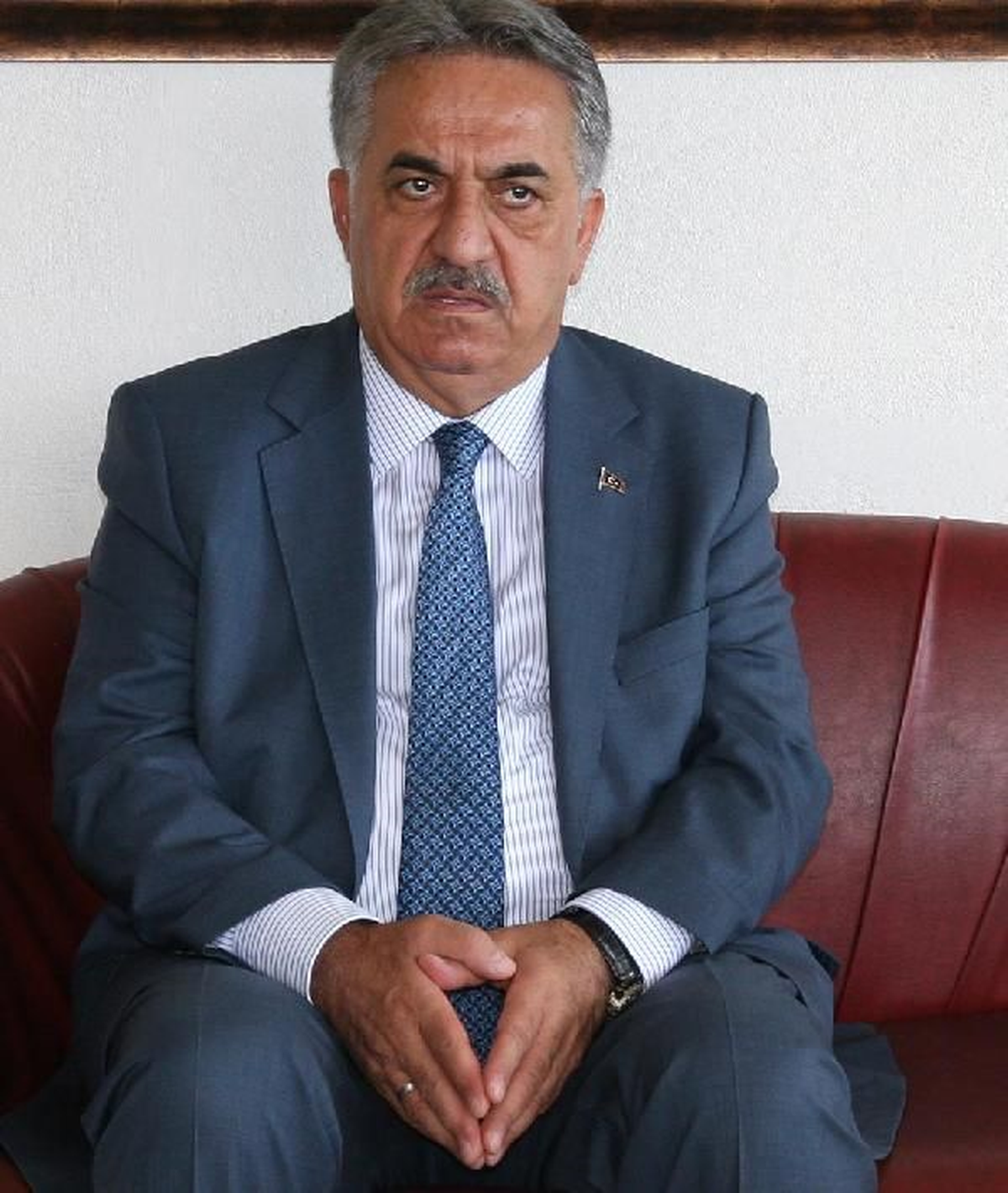 Yazıcı Twitter\'dan Gençlere Sordu: Vatan Toprağının Her Zerresi Kıymetli Değil Midir?