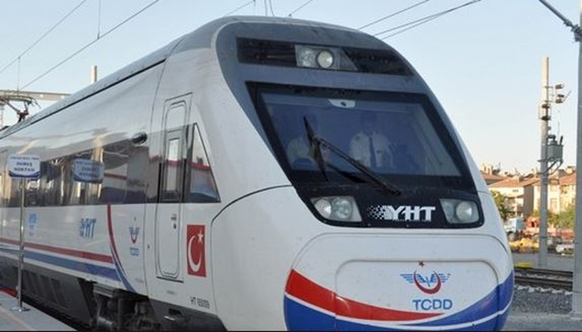 YHT\'nin Rengine Vatandaş Karar Verecek