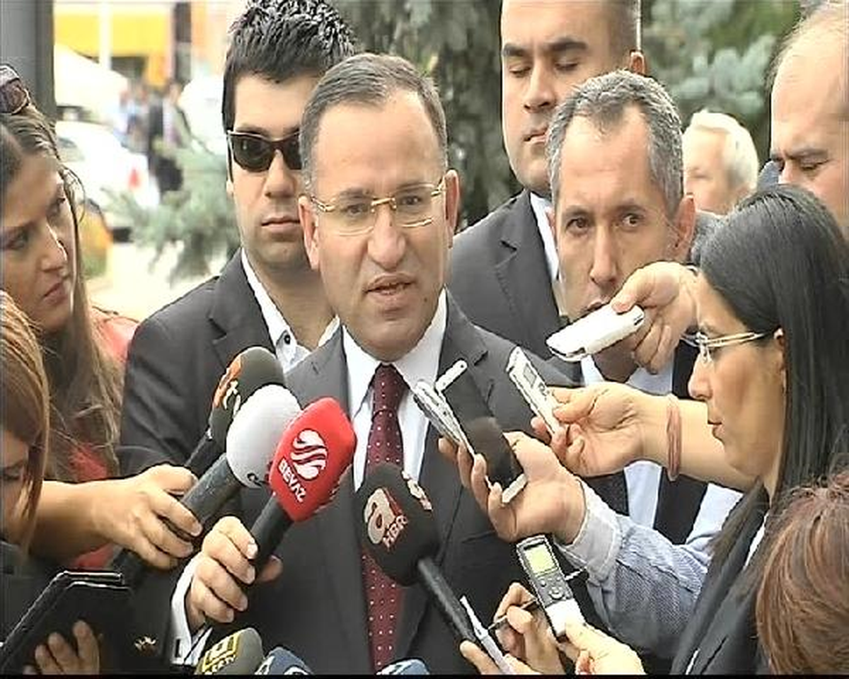 Bekir Bozdağ\'dan \'Böcek\' Açıklaması