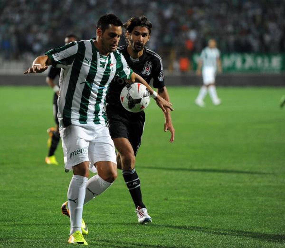 Bursaspor\'da Göğüs Reklamı Arayışı Sürüyor