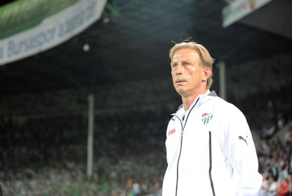 Bursaspor\'u Çalıştıran Daum Açık Farkla 10 Maç Kaybetti (Yeniden)