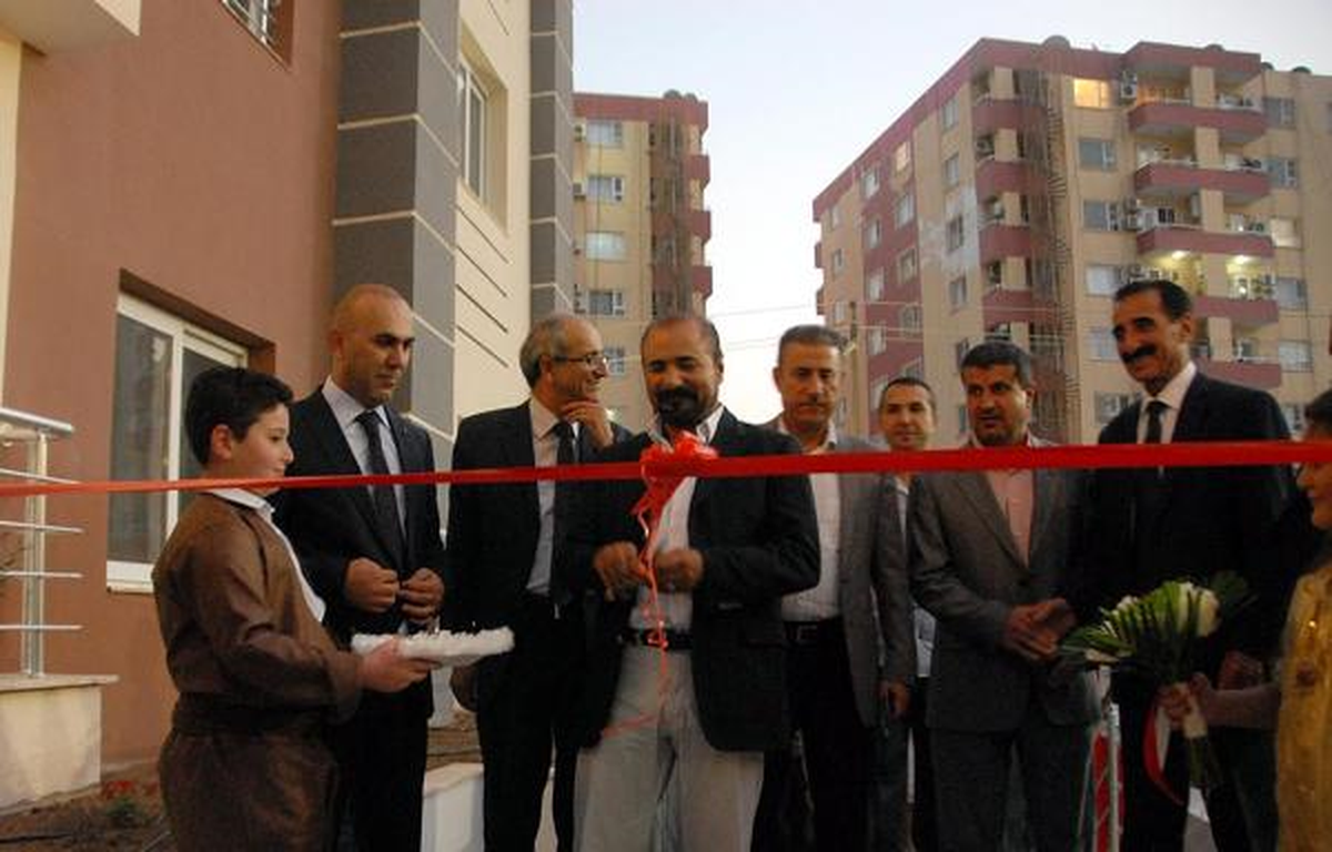 Duhok\'ta Türk Firmasının Yaptığı Rezidans Sitesine Şiwan Perwer\'li Açılış