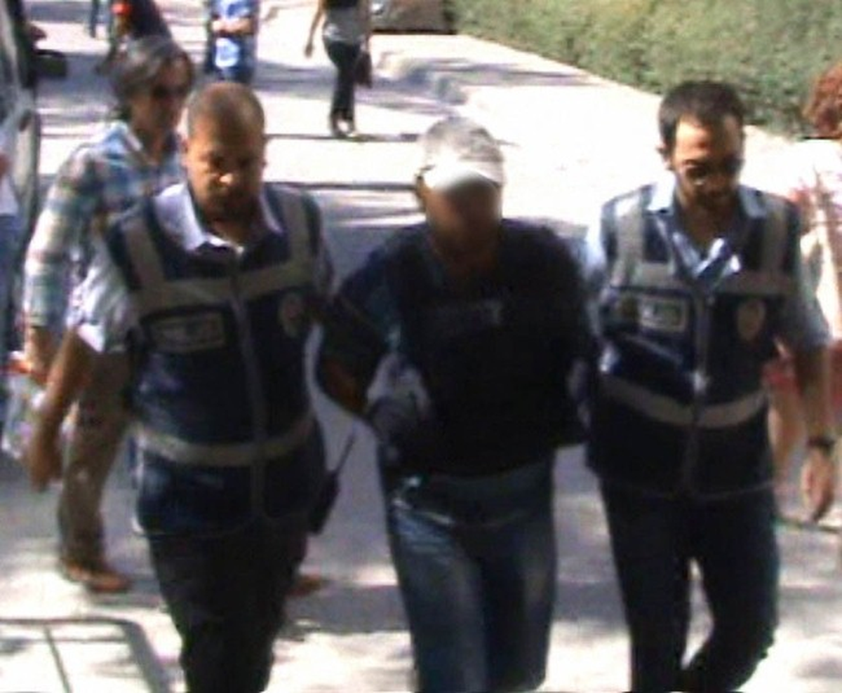 Eşini Öldüren Koca Tutuklandı