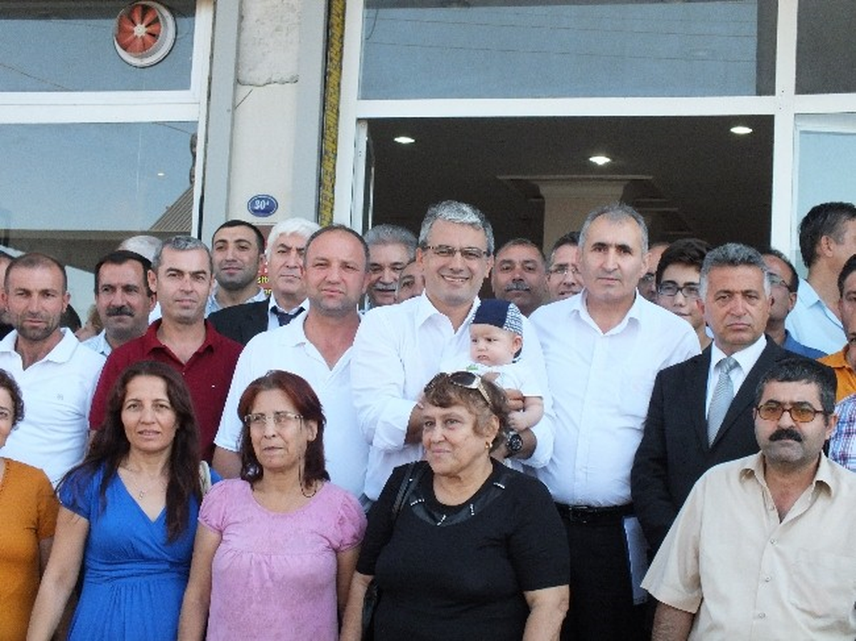 Gültepe Akpınar\'ı Bağrına Bastı