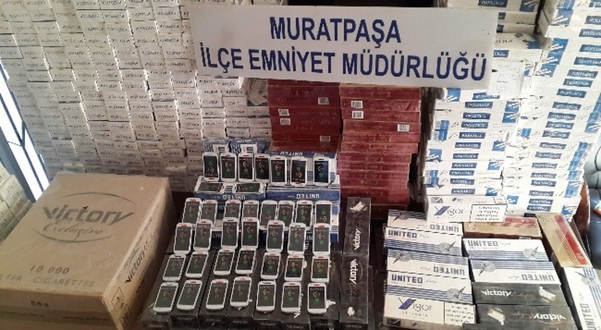 Gümrük Kaçağı 88 Cep Telefonu Ele Geçirildi