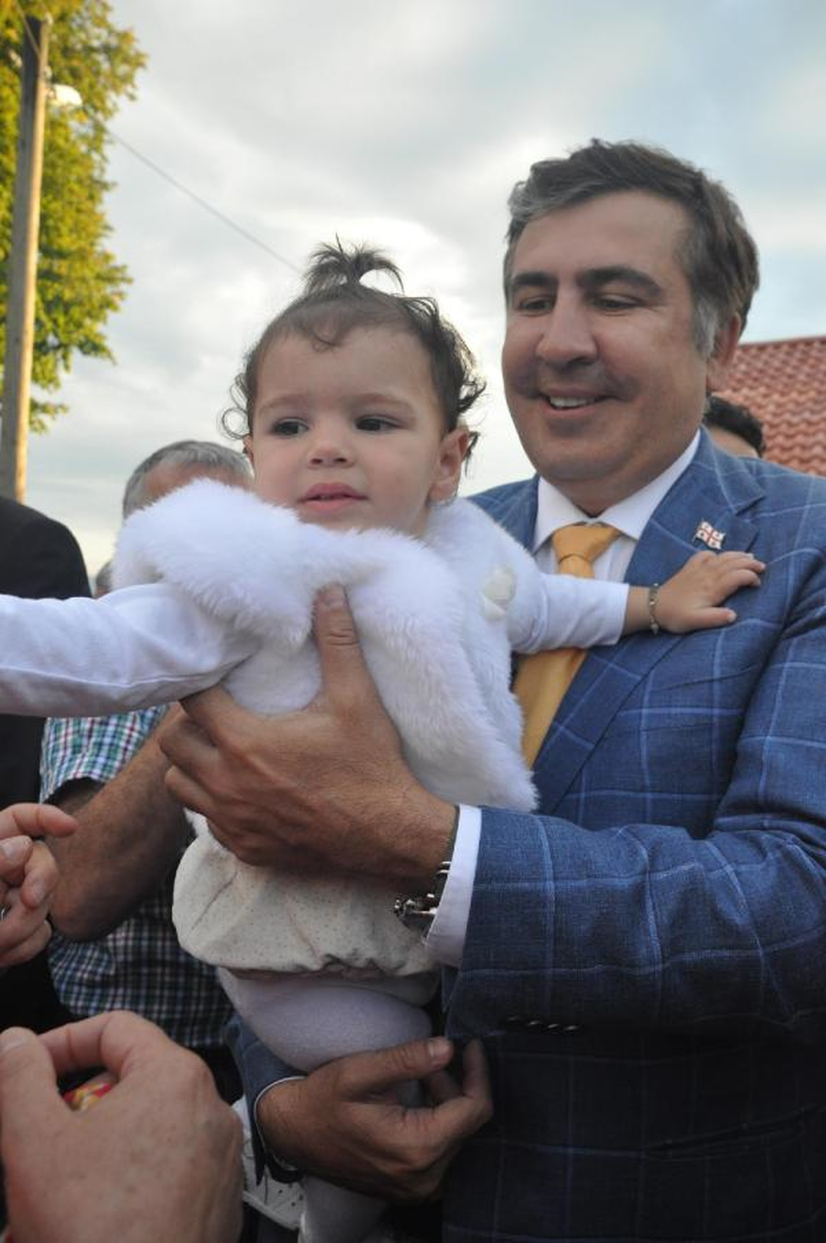 Gürcistan Lideri Saakaşvili Köy Gezdi