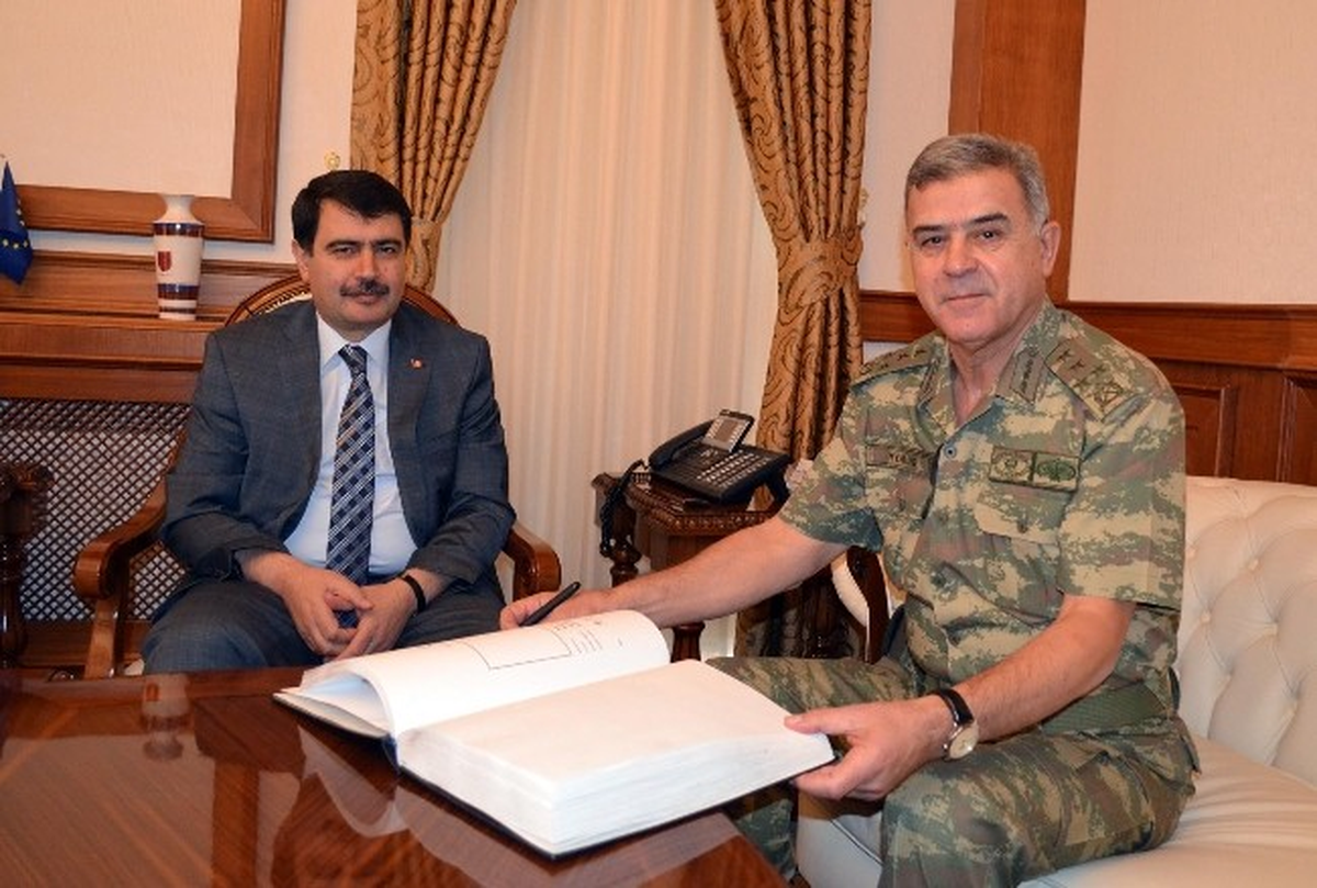 Jandarma Genel Komutanı Yörük, Malatya Valisi Şahin\'i Ziyaret Etti