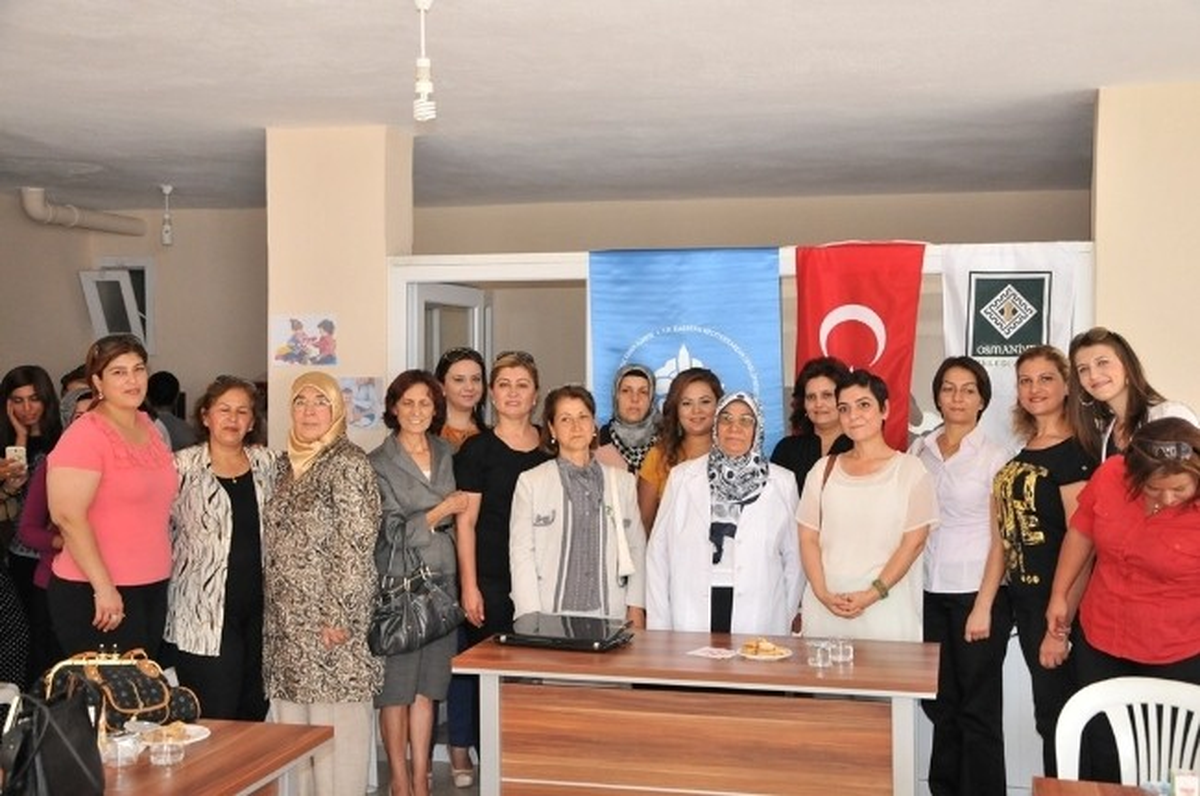 Kadınlara Çocuk Bakıcılığı Eğitimi Kursu Açıldı