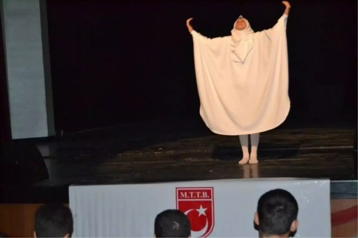 Malatya\'da Rabia İsimli Oyun Sahnelendi