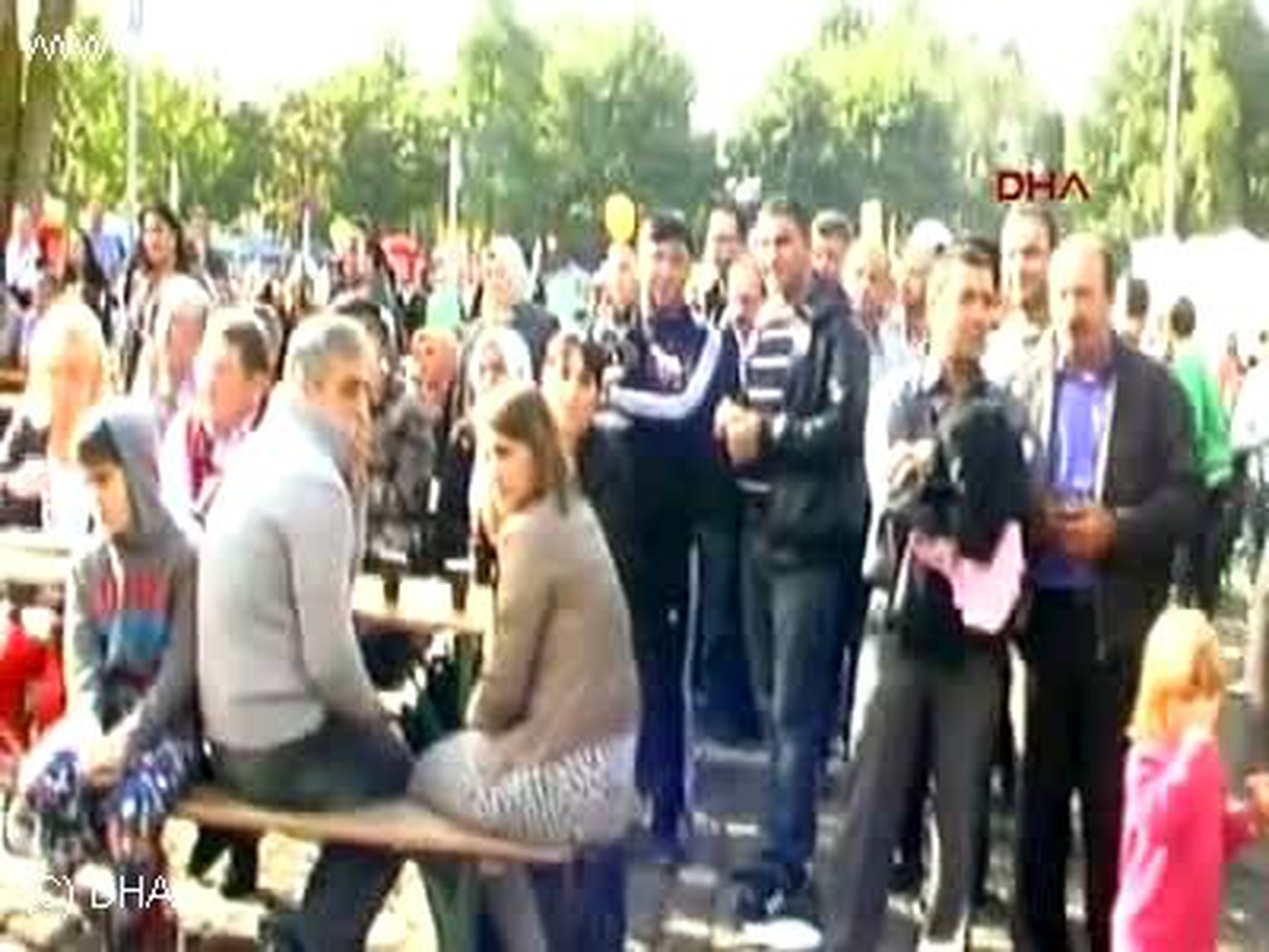 Mönchengladbach\'takı Kültür Festivaline Yoğun Katılım