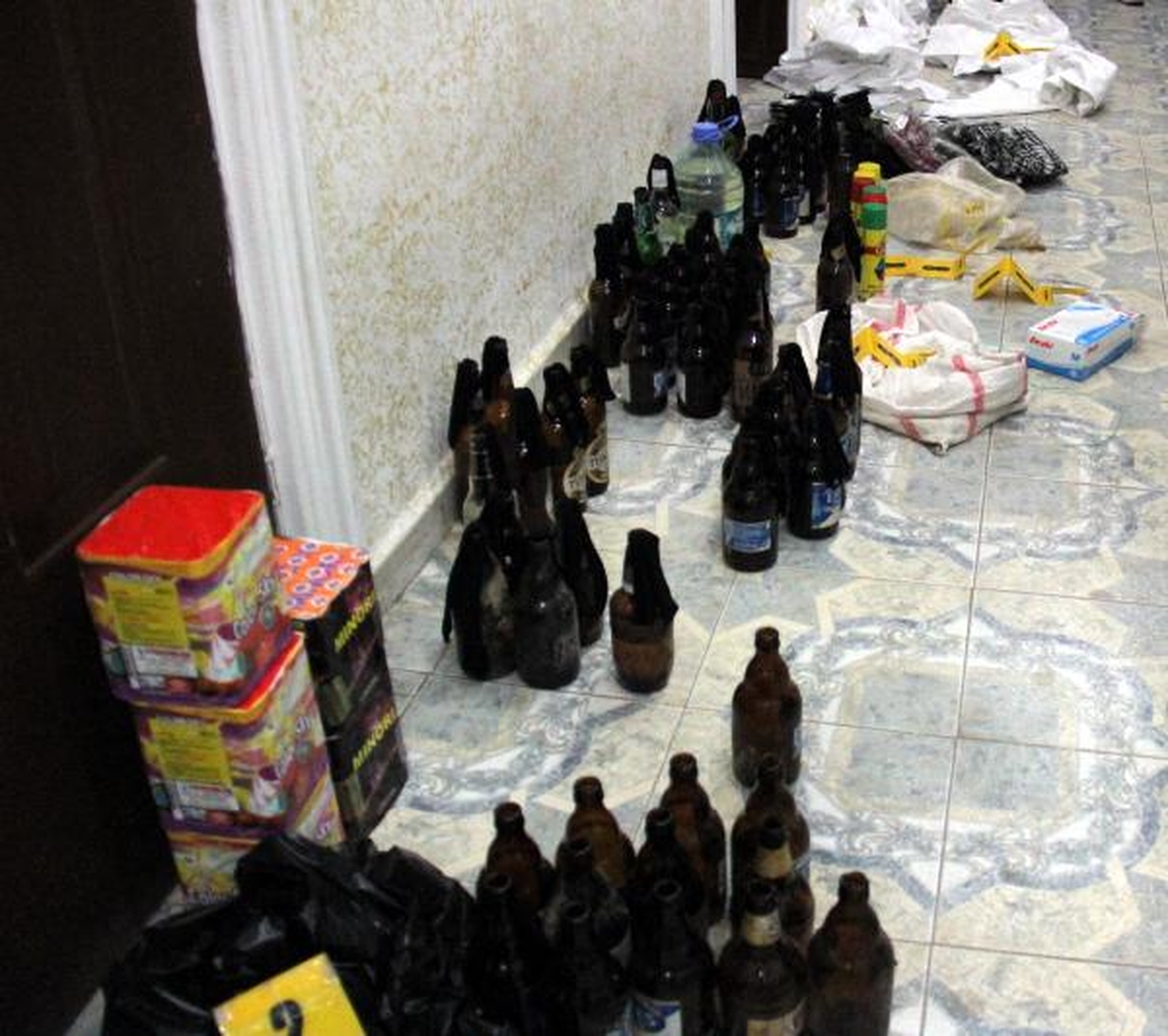 Nusaybin\'de Kullanıma Hazır 68 Molotof Ele Geçti