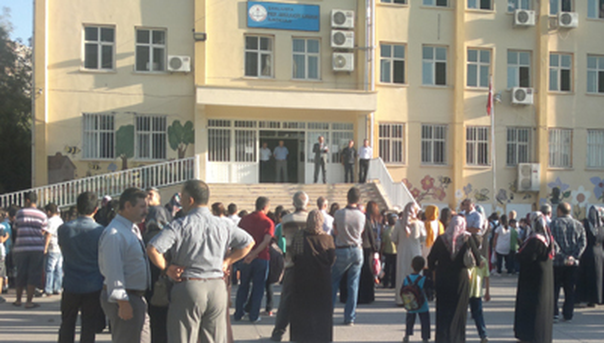 Şanlıurfa\'da 70 Kişilik Sınıflarda Ders Başladı