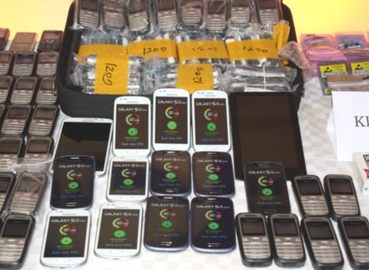 Samsun\'da Gümrük Kaçağı Cep Telefonu