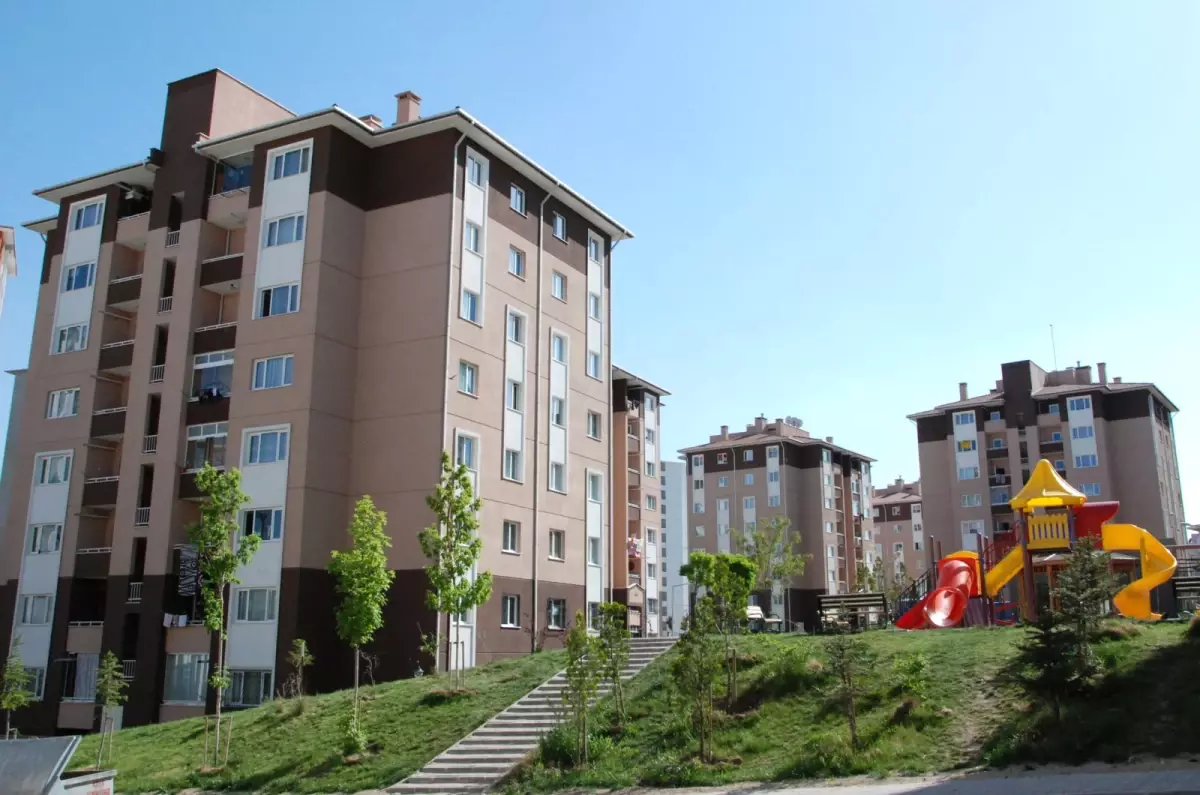 TOKİ Ankara\'da 10 Bin Lira Peşin 180 Ay Vade ile Ev Satacak