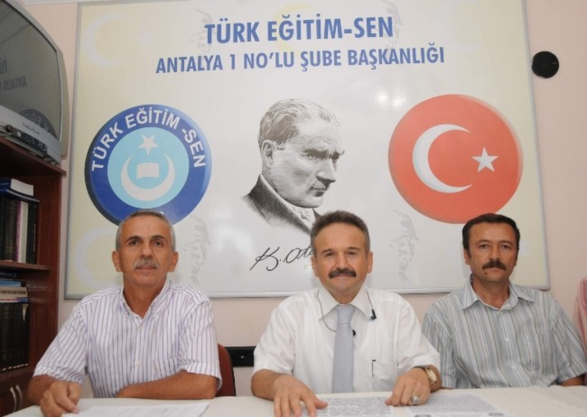 Türk Eğitim-Sen\'den Okul Yöneticileri Atamasına Eleştiri
