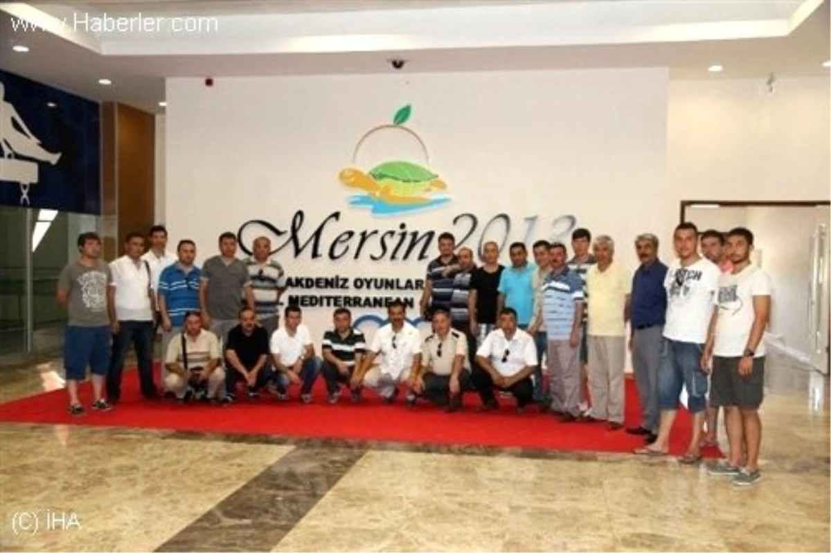 Yozgatlı Daire Müdürleri ve Gazetecilerden Oluşan Heyet Mersin\'deki Spor Tesislerini İnceledi