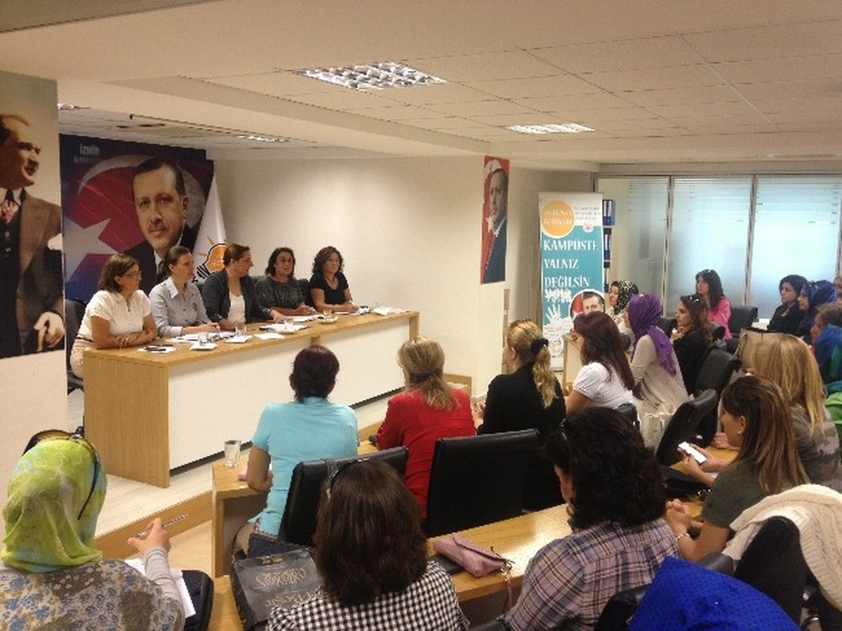 Ak Kadınlar İzmir İçin İddialı
