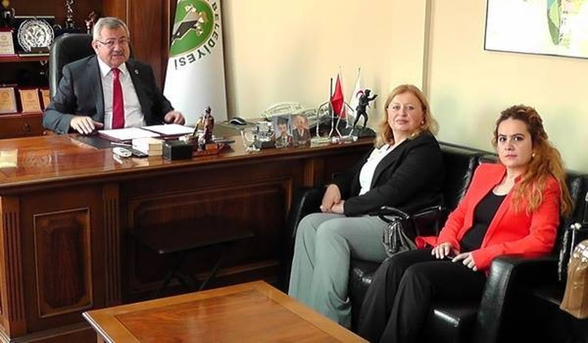 AK Parti Çaycuma Kadın Kolları Başkan Gülşen\'i Ziyaret Etti