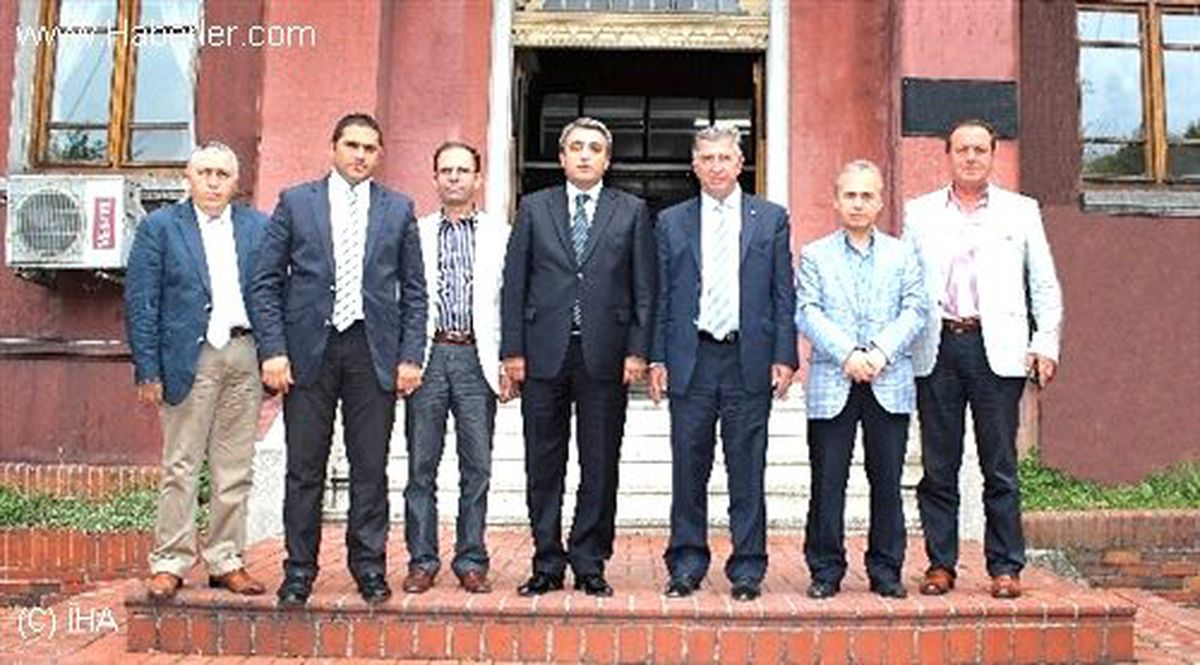 AK Parti Heyetinden Eren\'e Ziyaret
