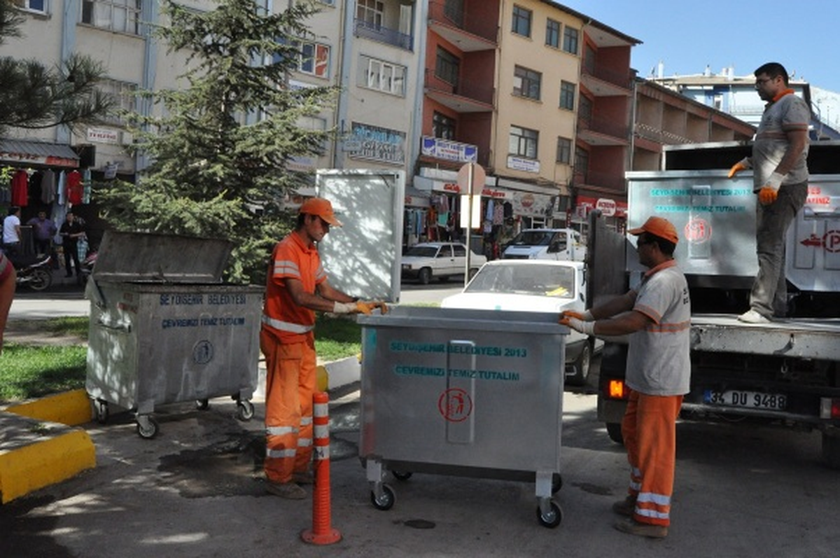 Seydişehir\'de Çöp Konteynırları Artırıldı
