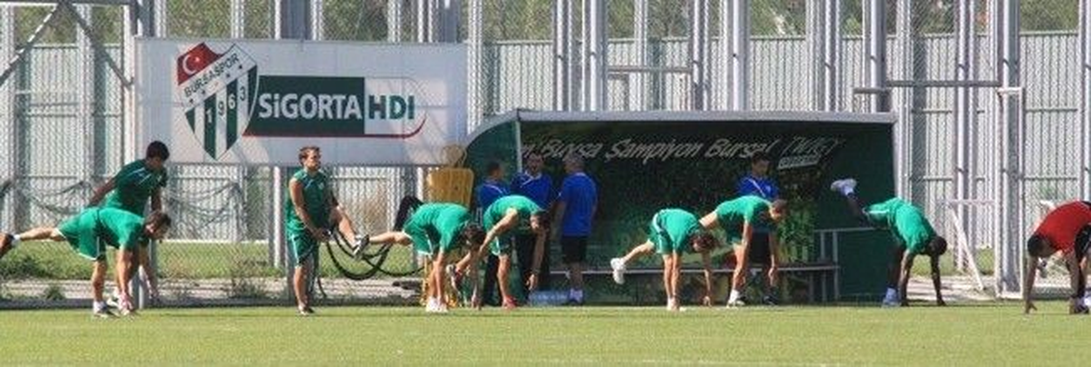 Bursaspor, Çaykur Rizespor\'a Bileniyor