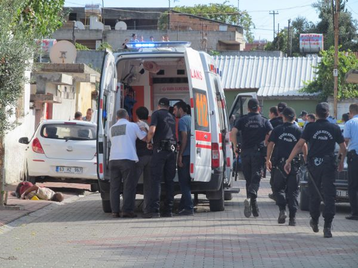 Ceyhan\'da Kızı Kaçırılan Baba Cinnet Geçirdi: 4 Ölü