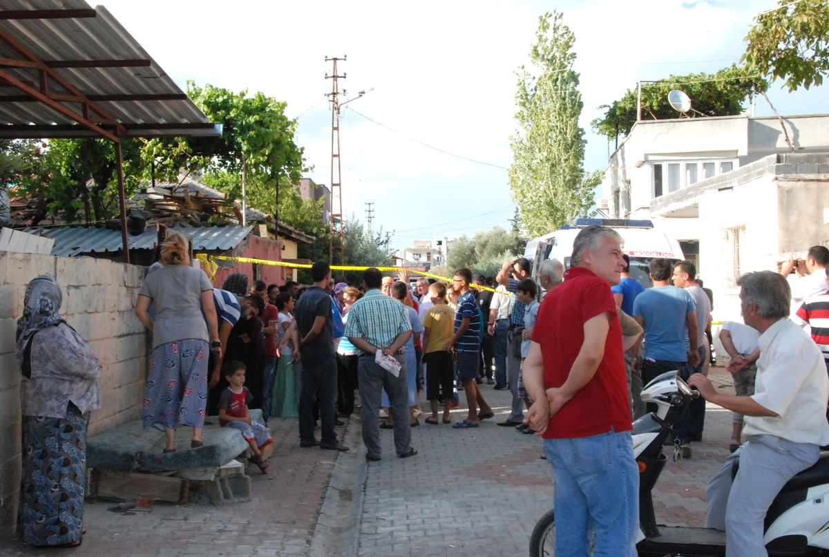 Kızı Kaçırılan Baba Cinnet Geçirdi: 4 Ölü, 1 Yaralı