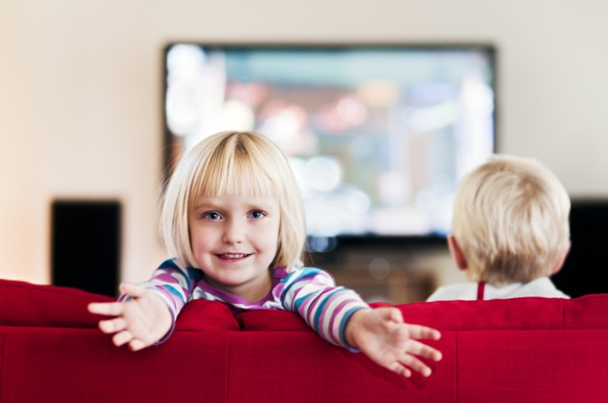 Tv, Hiperaktive ve Dikkat Eksikliğine Neden Oluyor 
