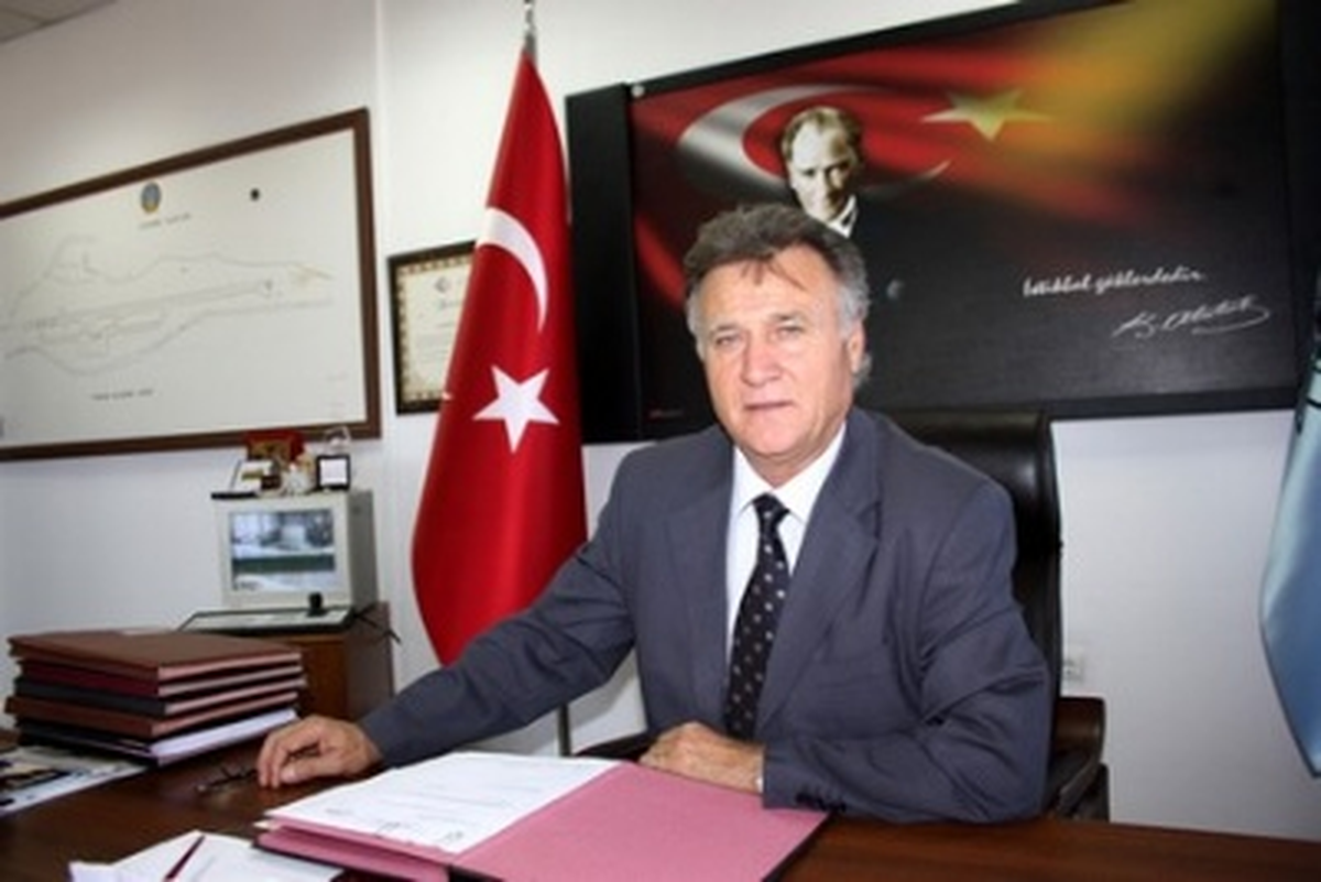 Dhmi Başmüdürü Atabek, Vali Öz\'ü Ziyaret Etti