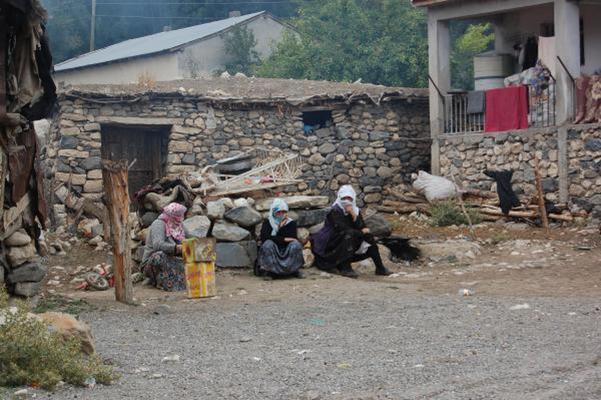 Doğu, Beşik Gibi (2)
