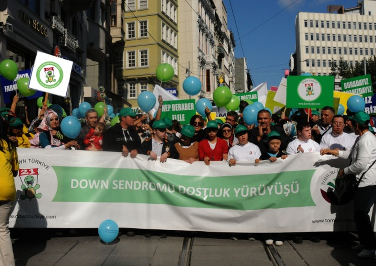 Down Sendromlular 4. Kez \'Buradayız\' Diyecek